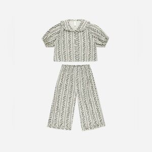 RYLEE + CRU Ruffle Pajamas Green Vines Print 4-5y